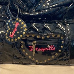 Betsey Johnson weekender traveler w/ pull handle